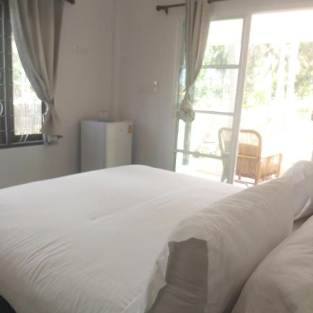 Nice Home Stay At Samroiyod Baanphakrimlay Exteriér fotografie